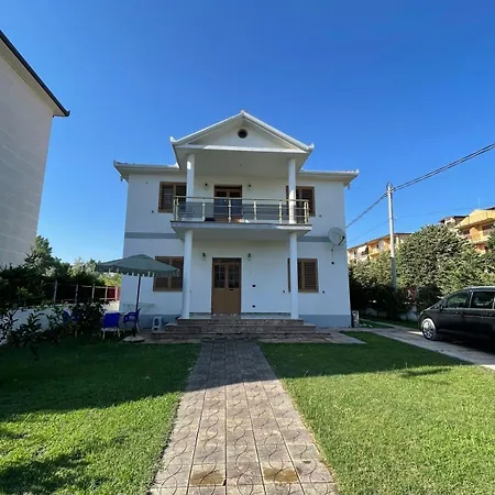 House Дом отдыха Велипойе
