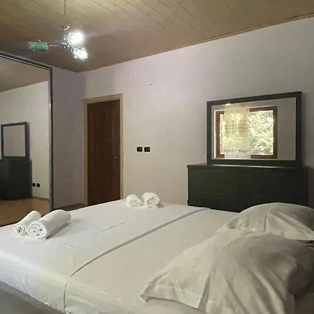 House Велипойе